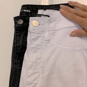 Fashion Nova distressed jeans!